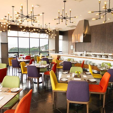 Hotel Doubletree By Hilton Guayaquil Exteriér fotografie
